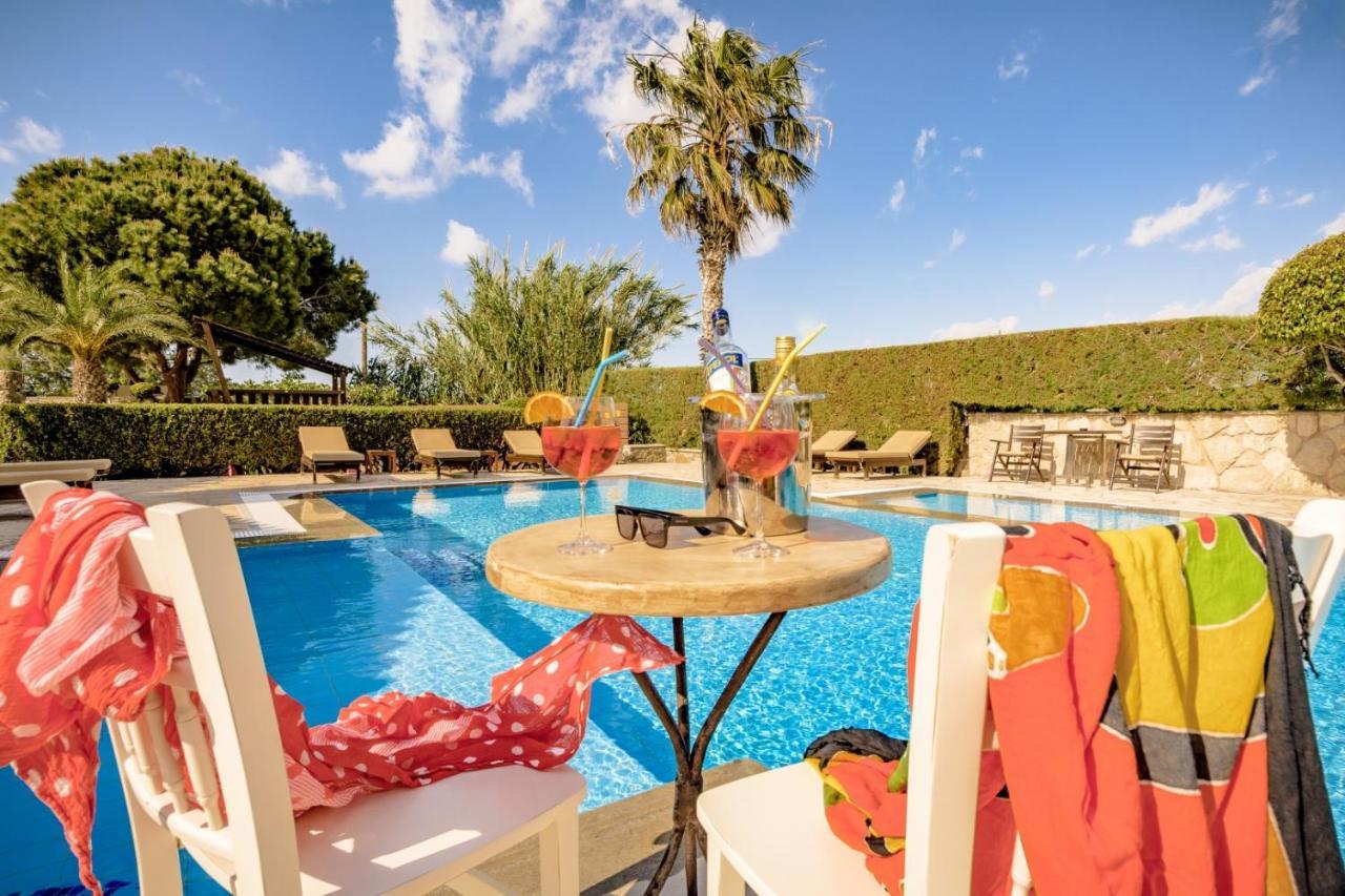 Oceanides Luxury Apartments シティア エクステリア 写真