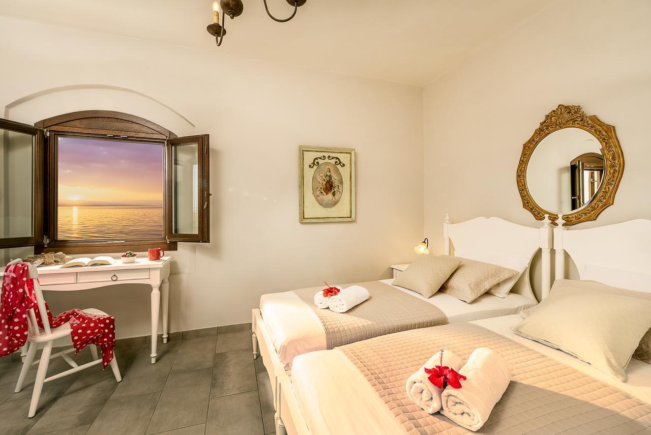 Oceanides Luxury Apartments シティア エクステリア 写真